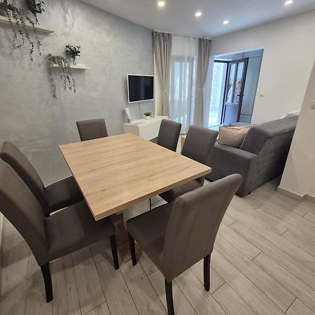 Apartment Rika Омиш Экстерьер фото