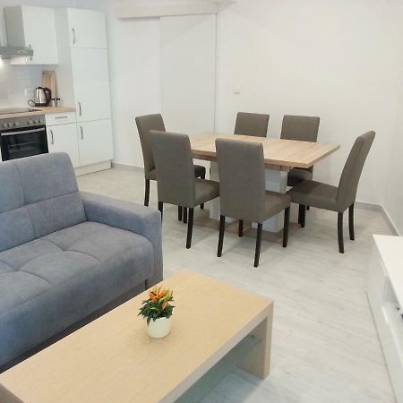 Apartment Rika Омиш Экстерьер фото