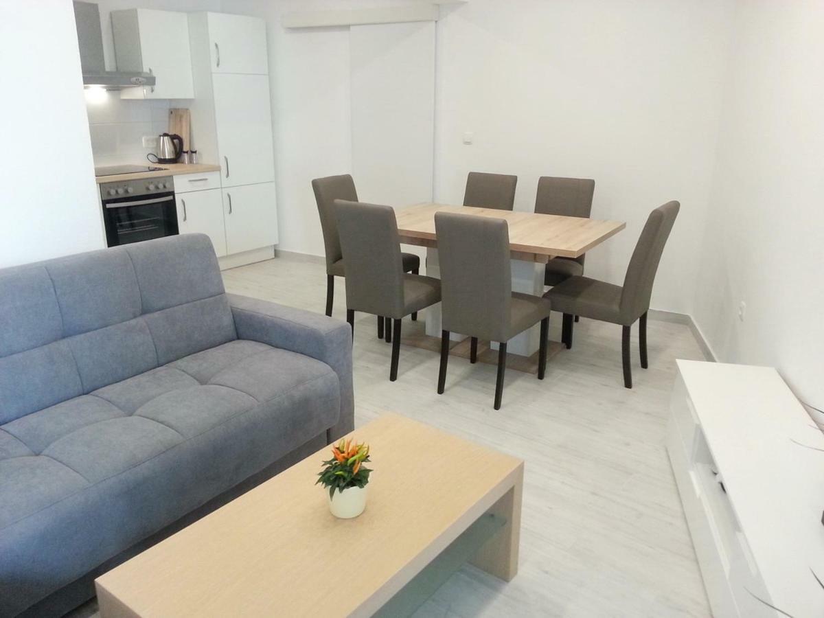 Apartment Rika Омиш Экстерьер фото